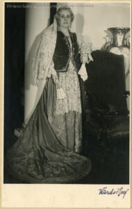 Gróf Zichy Rafaelné Pallavicini Edina, 1920-as évek.